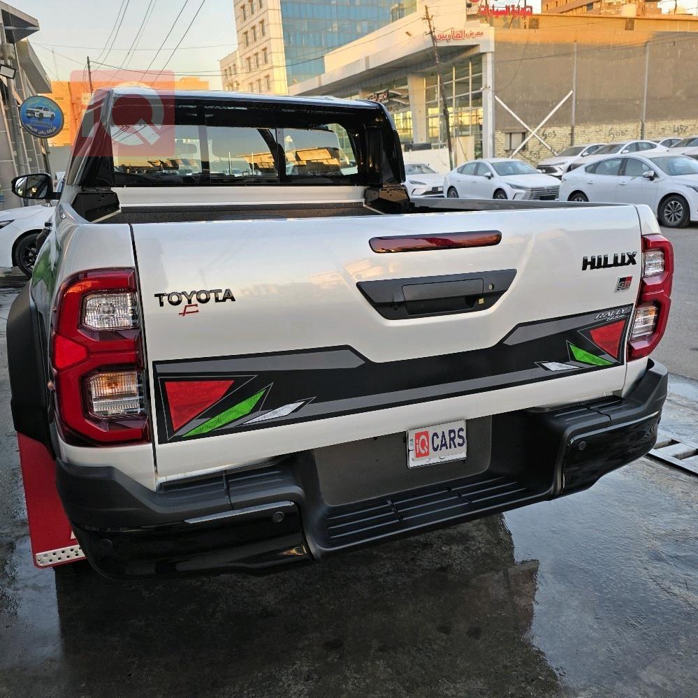 تويوتا هايلوكس